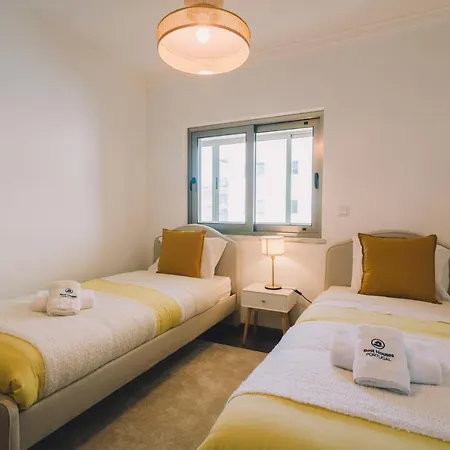 74 - Surfside 페니케